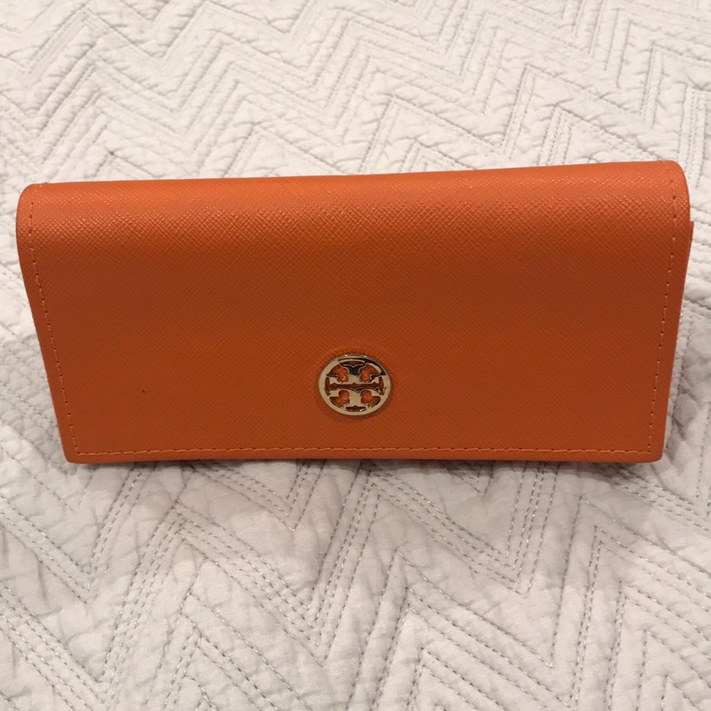 Tory Burch glasses case